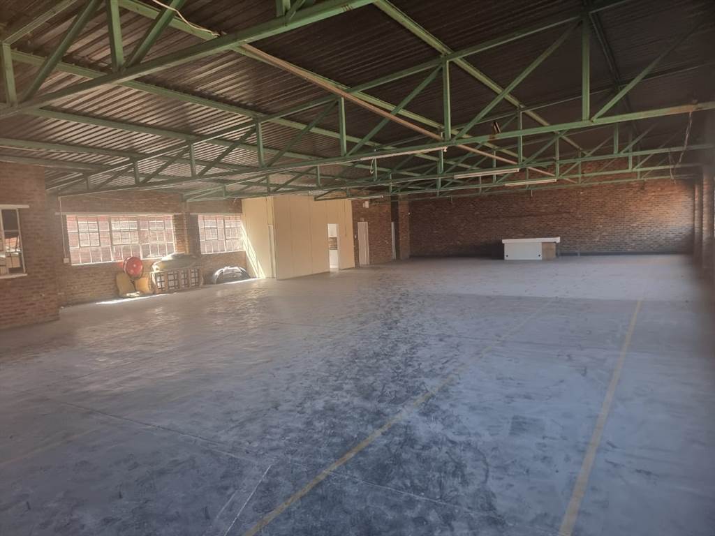 1000  m² Commercial space in Benoni Central photo number 6