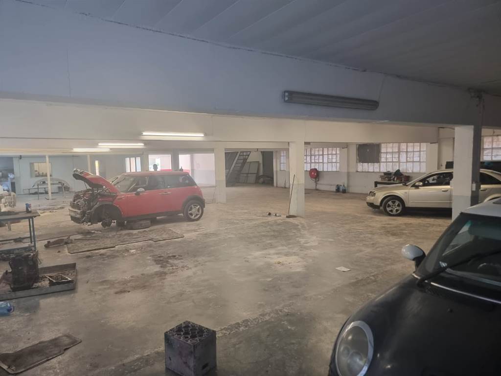 1000  m² Commercial space in Benoni Central photo number 16