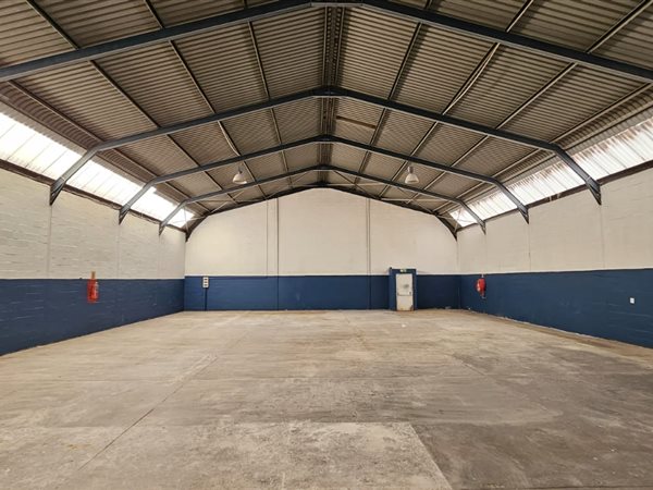 548  m² Industrial space