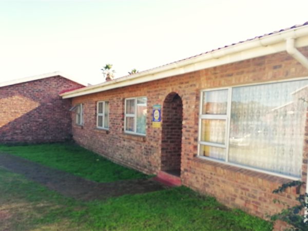 3 Bedroom House 3 Bedroom House