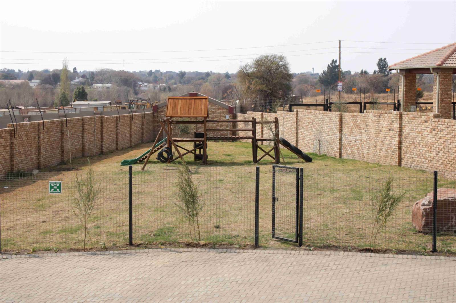 3 Bed Apartment in Raslouw photo number 17