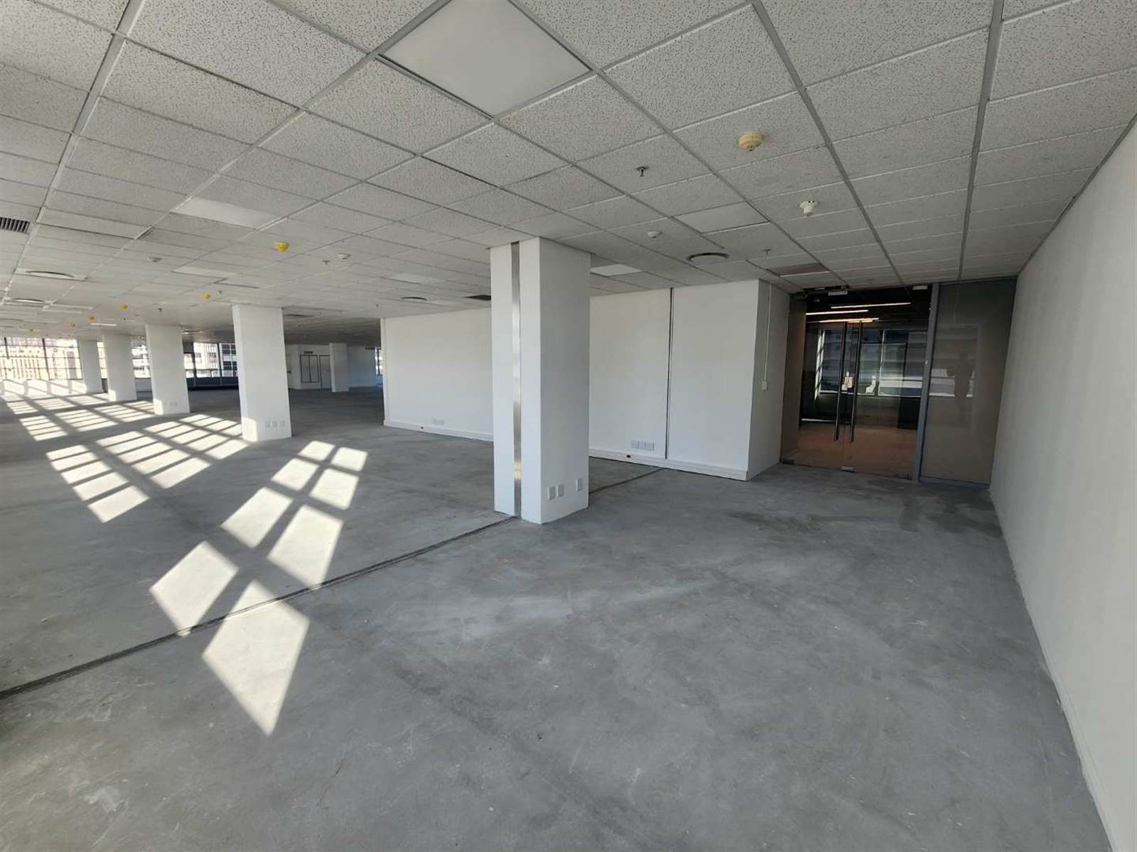 715  m² Office Space in Cape Town City Centre photo number 10