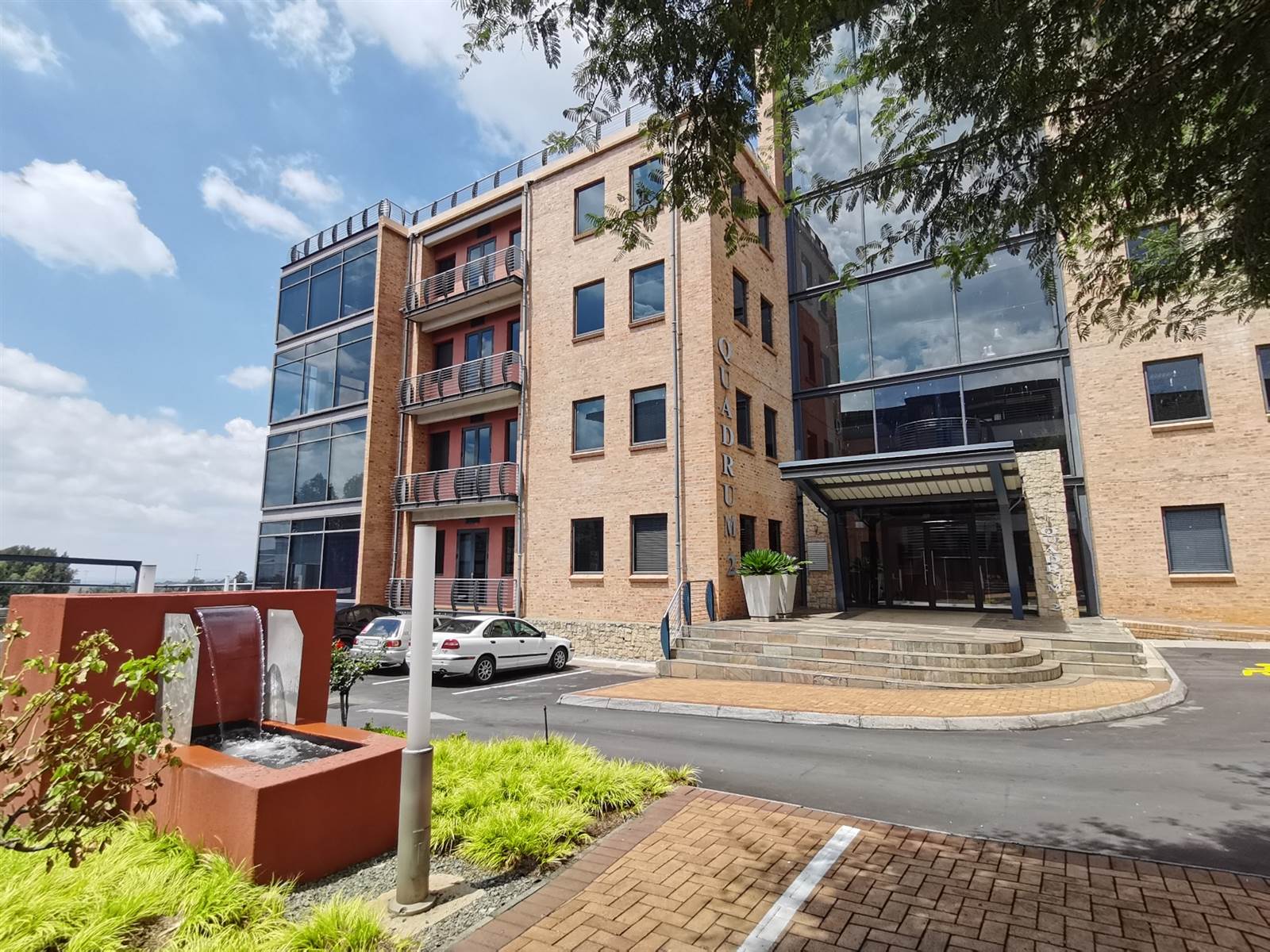 7662  m² Commercial space in Constantia Kloof photo number 14