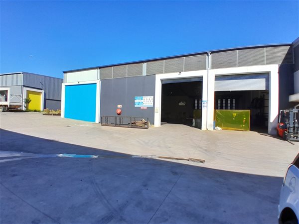 1 239 m² Industrial space 1 239 m² Industrial space