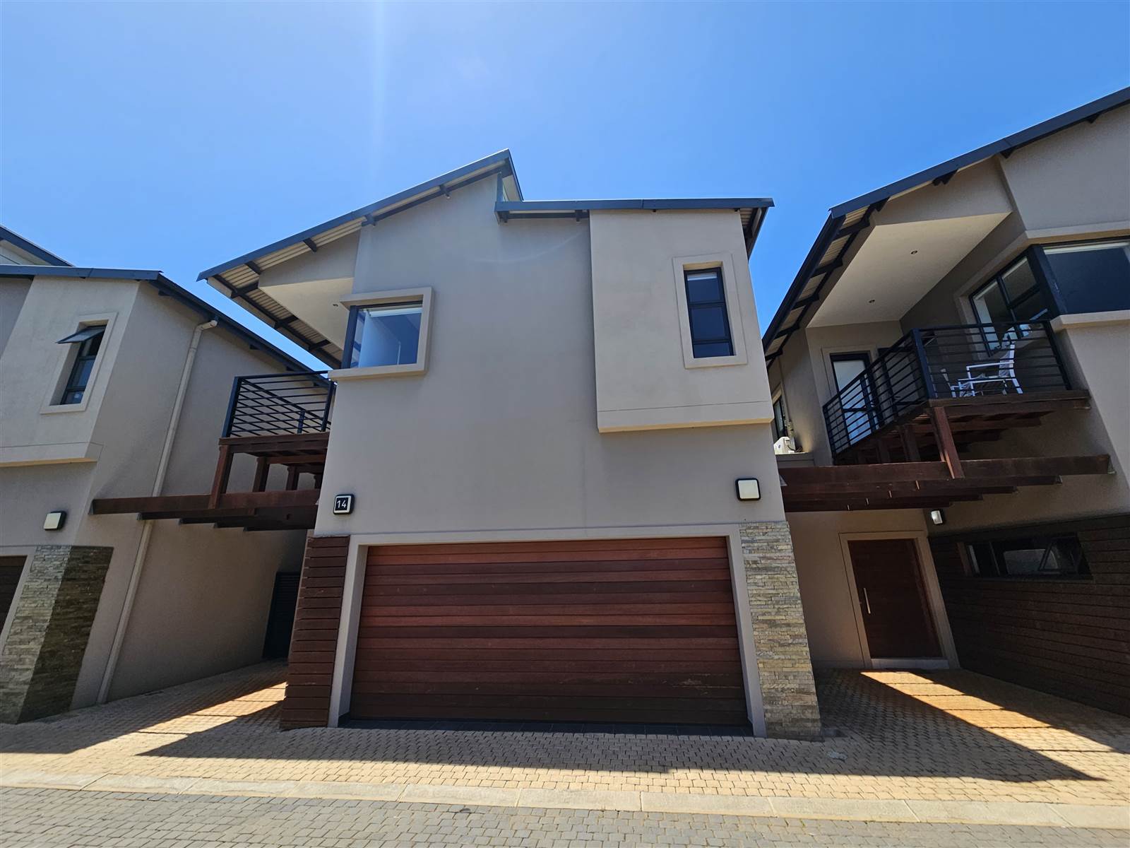 3 Bed Townhouse in Ballito photo number 2