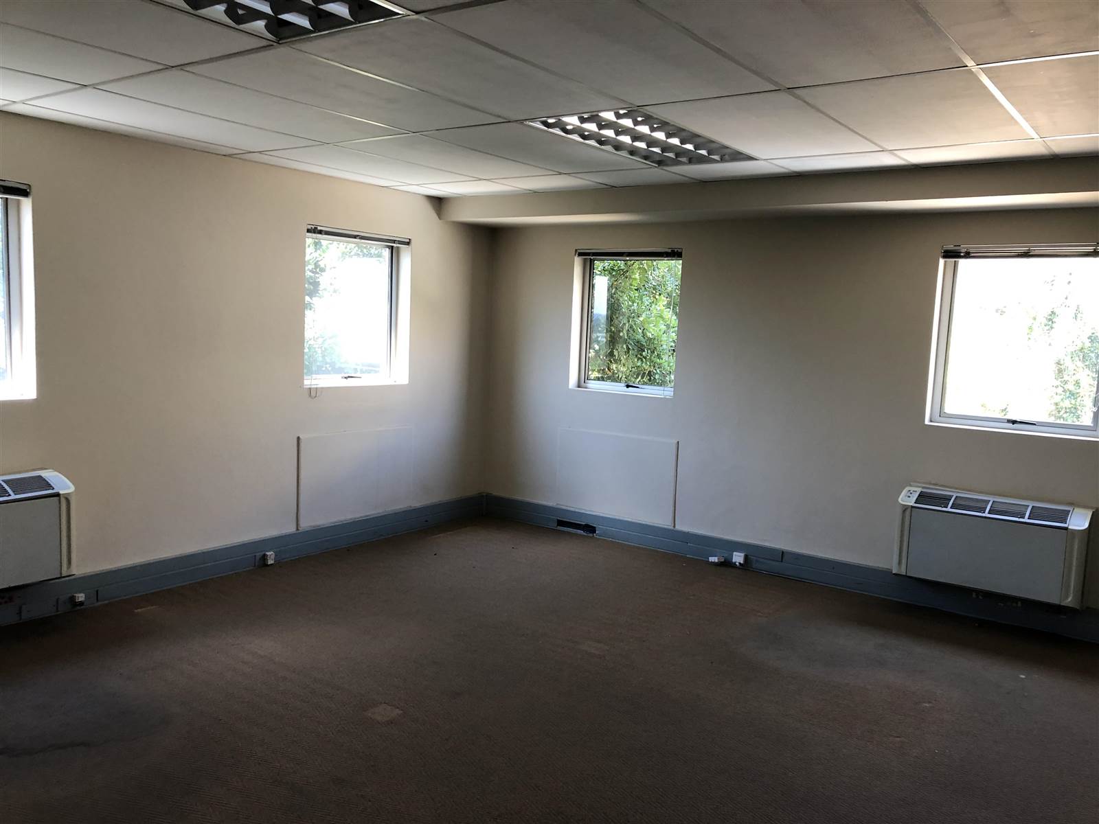 513  m² Commercial space in Kyalami photo number 18