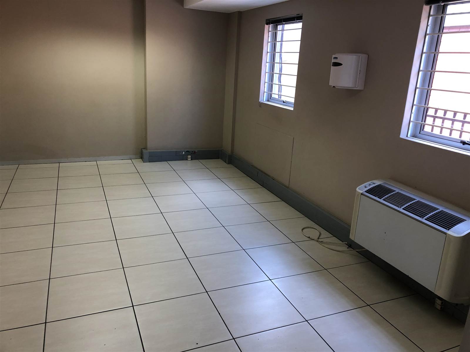 513  m² Commercial space in Kyalami photo number 21