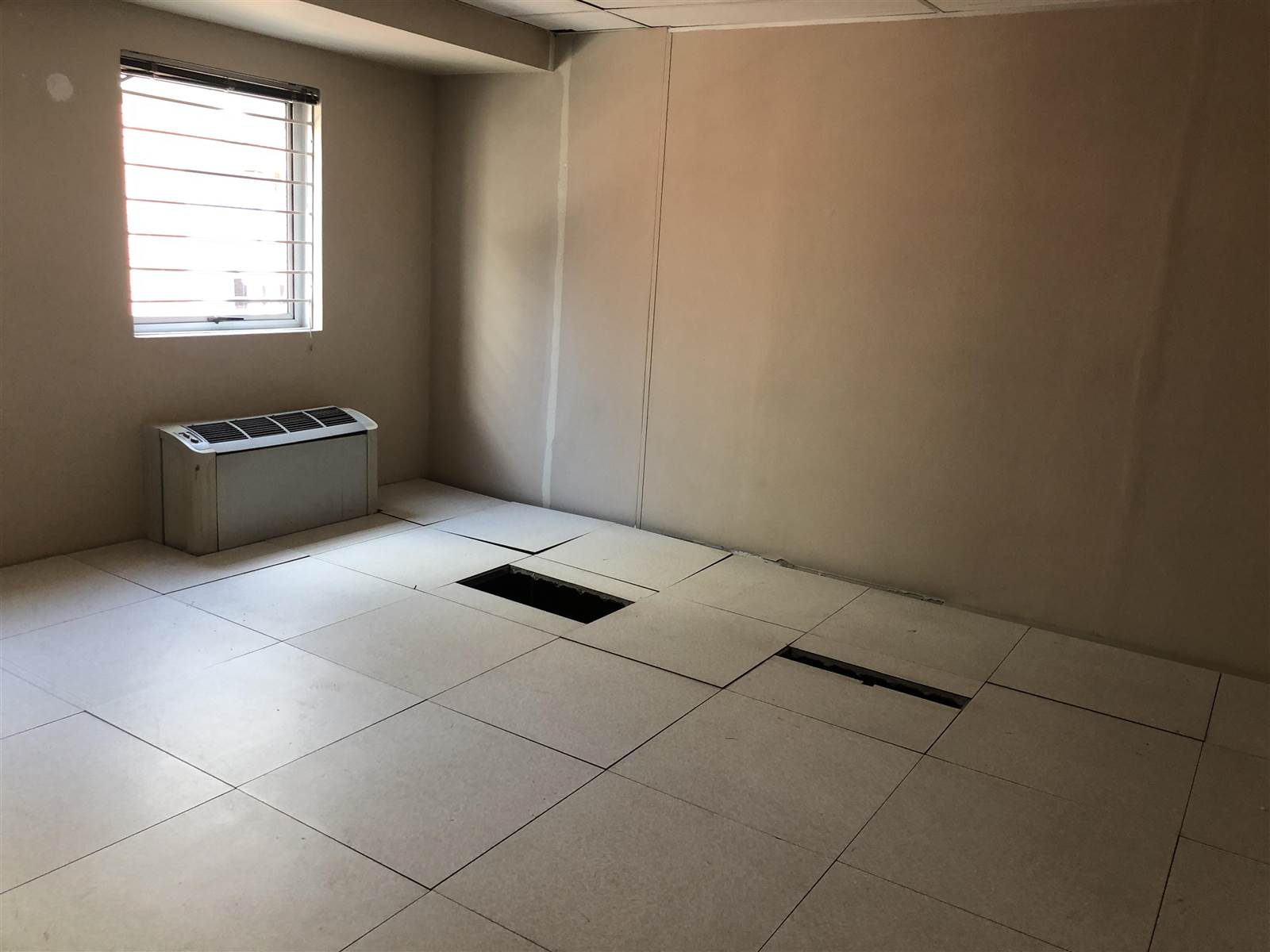 513  m² Commercial space in Kyalami photo number 22