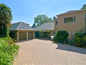 6 Bed House in Glenhazel