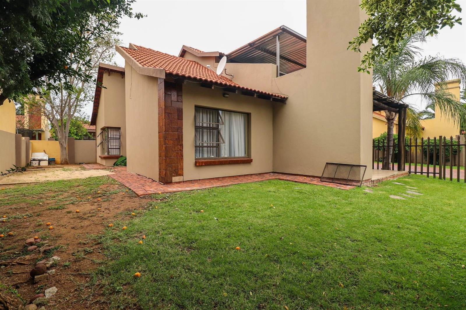 3 Bed House in Waterval East photo number 17