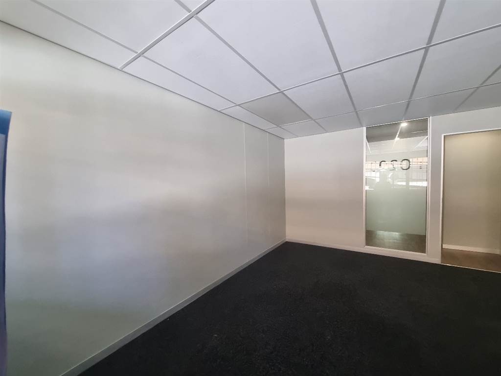 25  m² Commercial space in Hatfield photo number 6