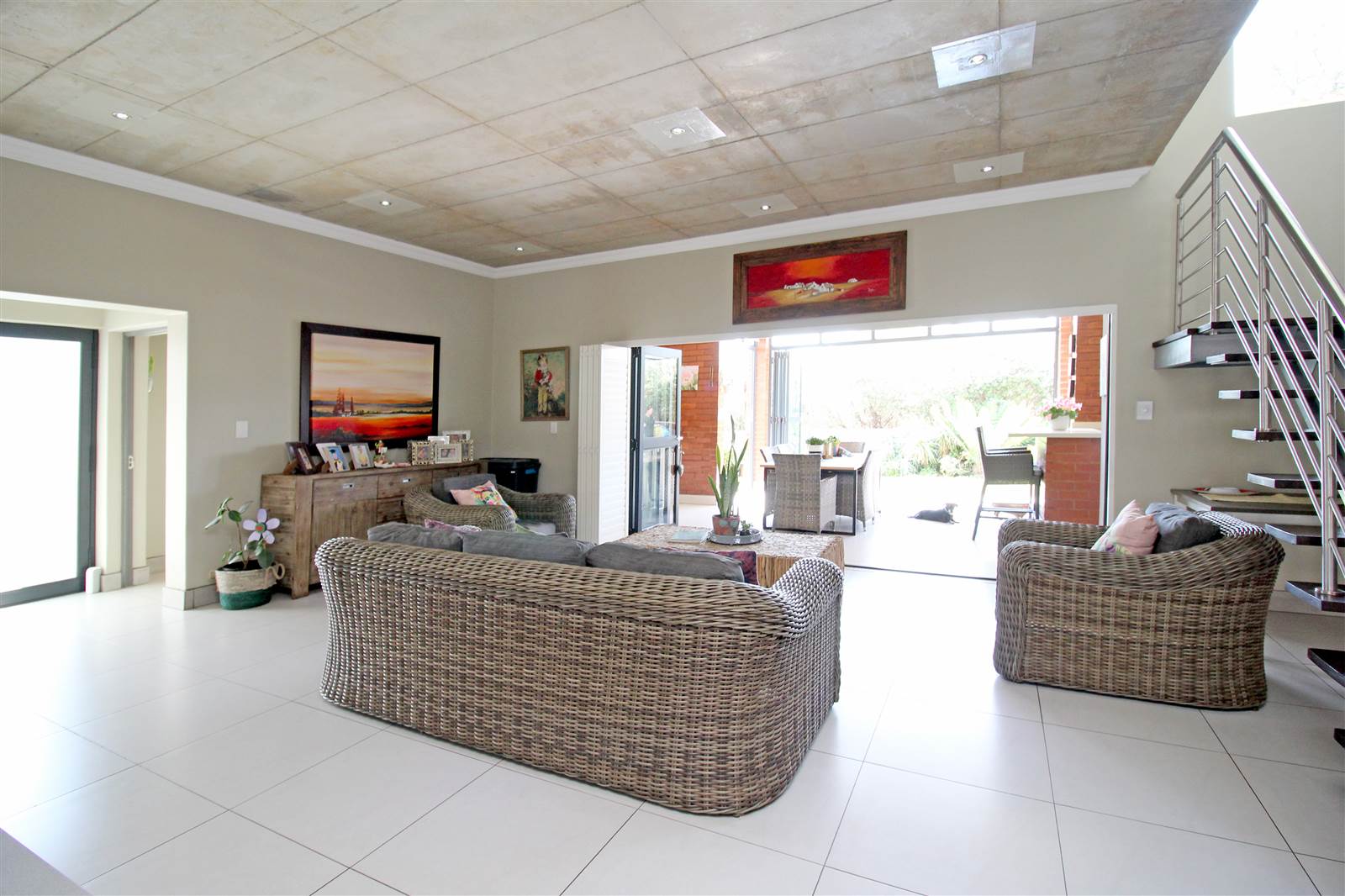 6 Bed House in Rietvlei Heights Country Estate photo number 26