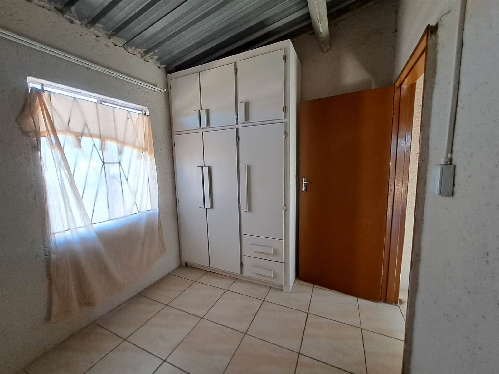2 Bed House in Seshego photo number 4
