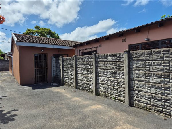 2 Bedroom House 2 Bedroom House