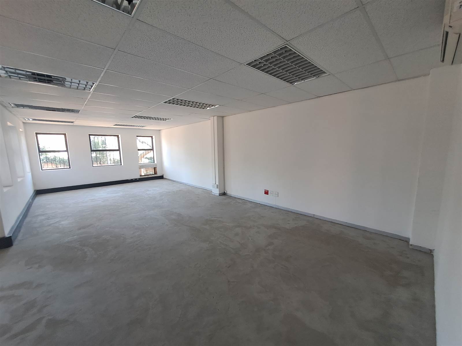 233  m² Commercial space in Dunkeld West photo number 2