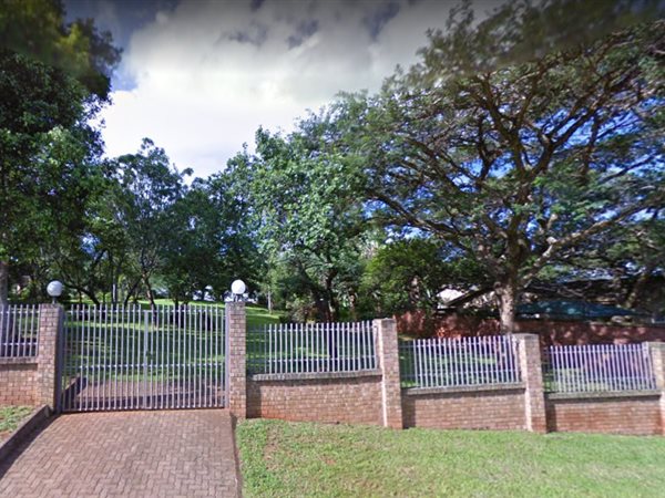 2120 m² Land available in Louis Trichardt