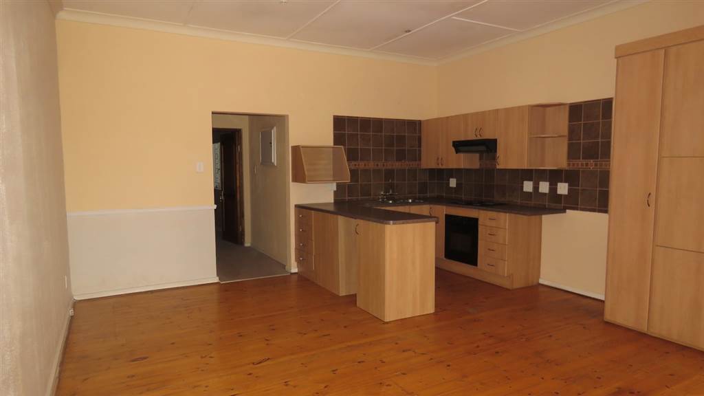 1 Bed Apartment in Fouriesburg photo number 15