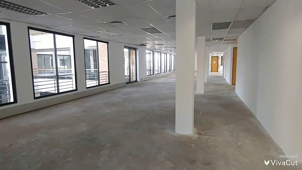2000  m² Commercial space in Sunninghill photo number 2