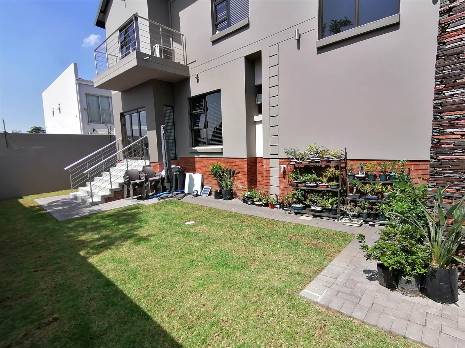 3 Bed House in Bryanston East photo number 4