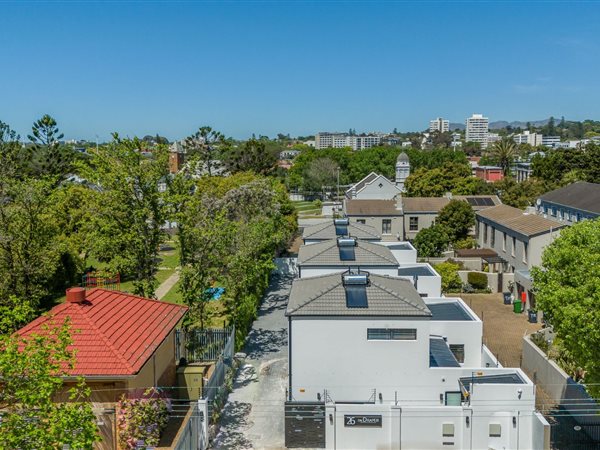 3 Bedroom Townhouse 3 Bedroom Townhouse