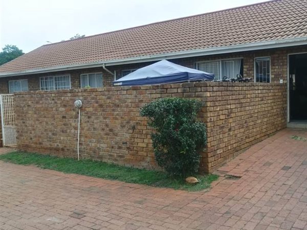 2 Bedroom Simplex