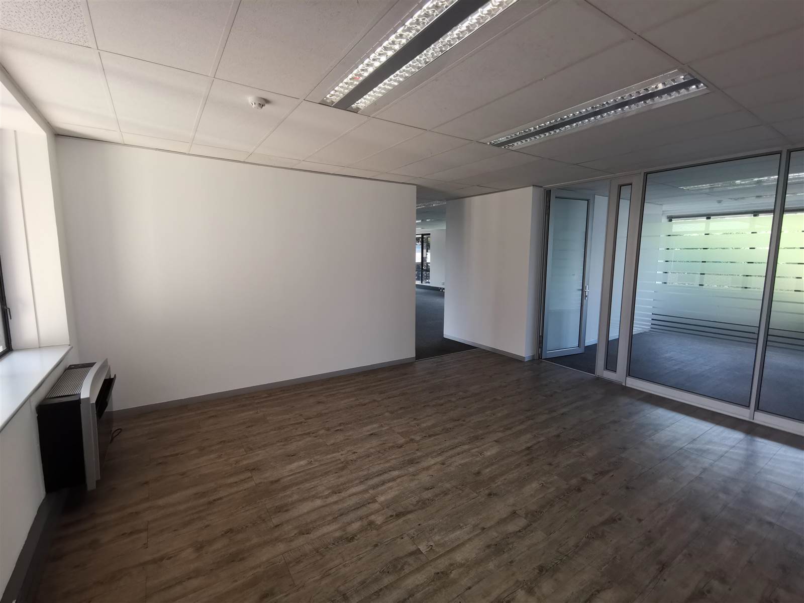 207  m² Commercial space in Constantia Kloof photo number 7