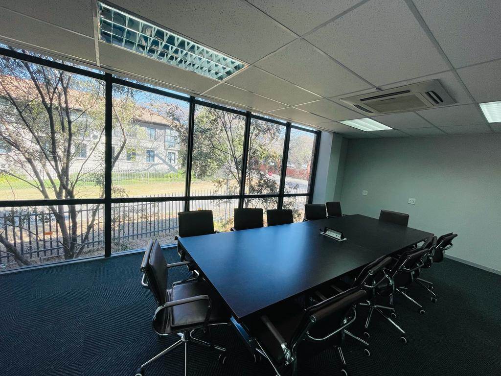 315  m² Commercial space in Sandown photo number 3