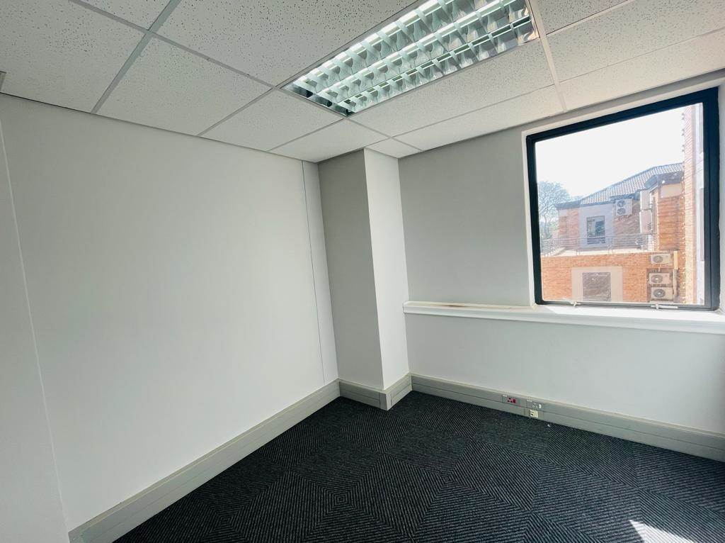 315  m² Commercial space in Sandown photo number 10