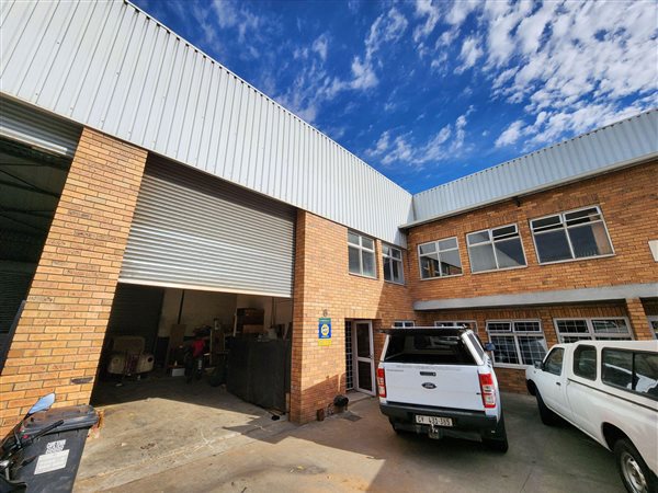 364  m² Industrial space in Bellville Central