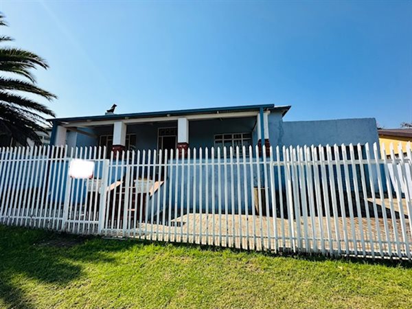 4 Bed House in Alberton