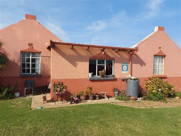 2 Bedroom House 2 Bedroom House