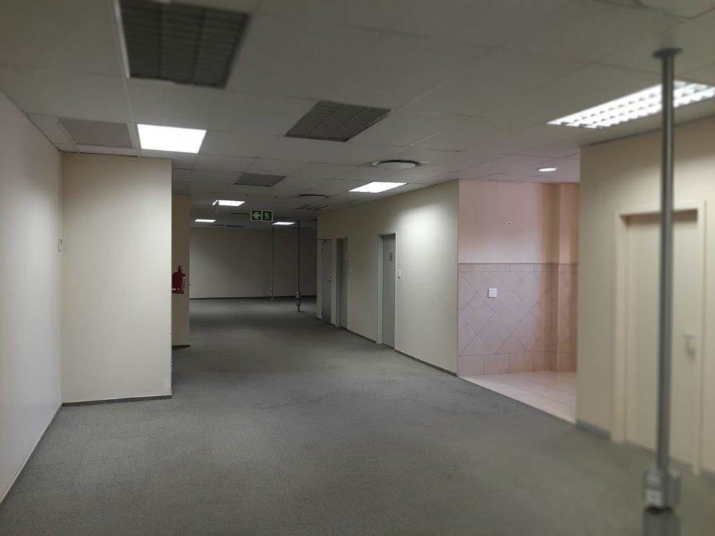 1018  m² Commercial space in Bo Dorp photo number 15