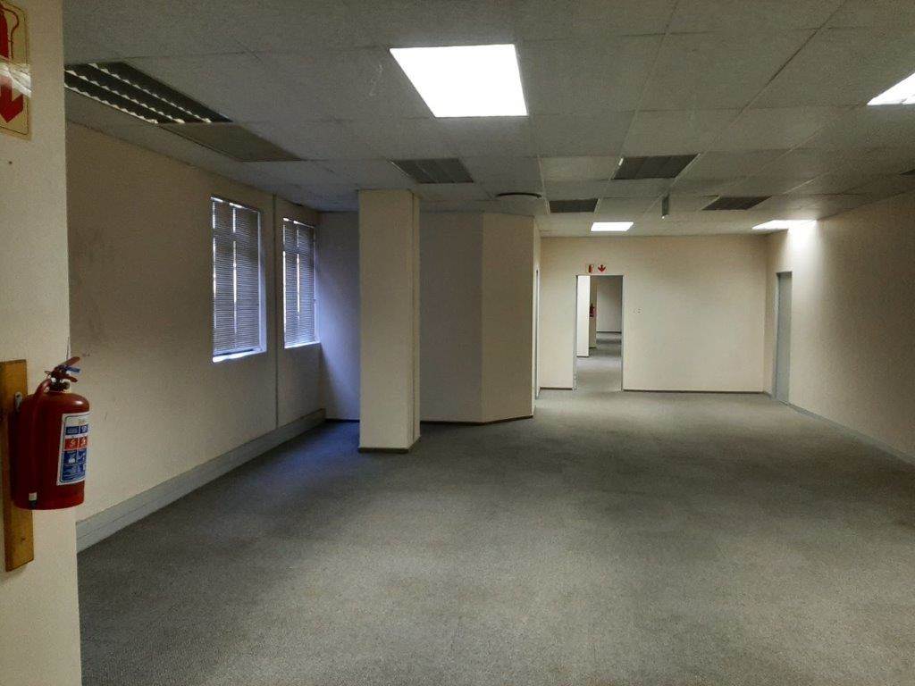 1018  m² Commercial space in Bo Dorp photo number 12