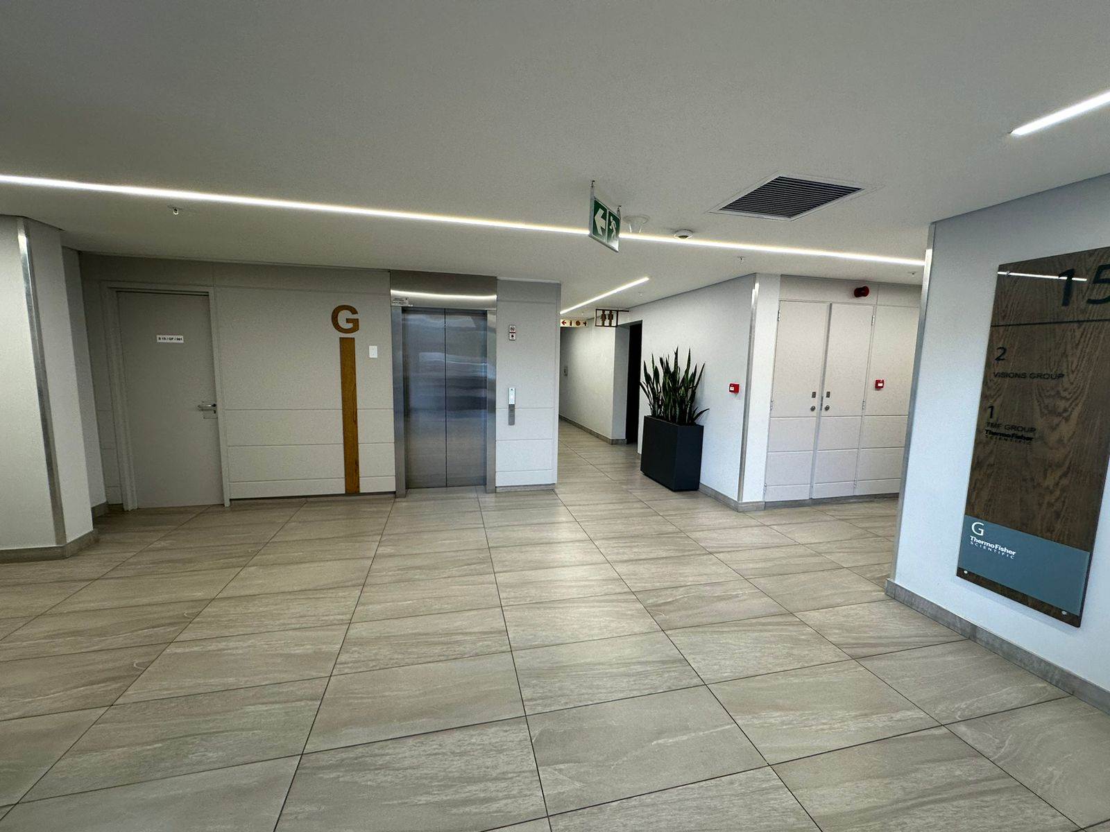273  m² Commercial space in Woodmead photo number 3