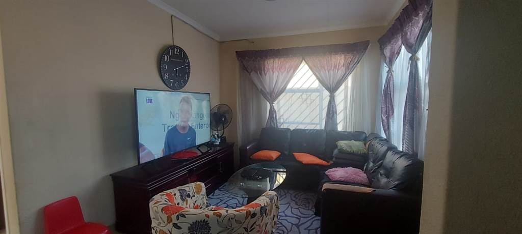 2 Bed House in Kaalfontein photo number 19