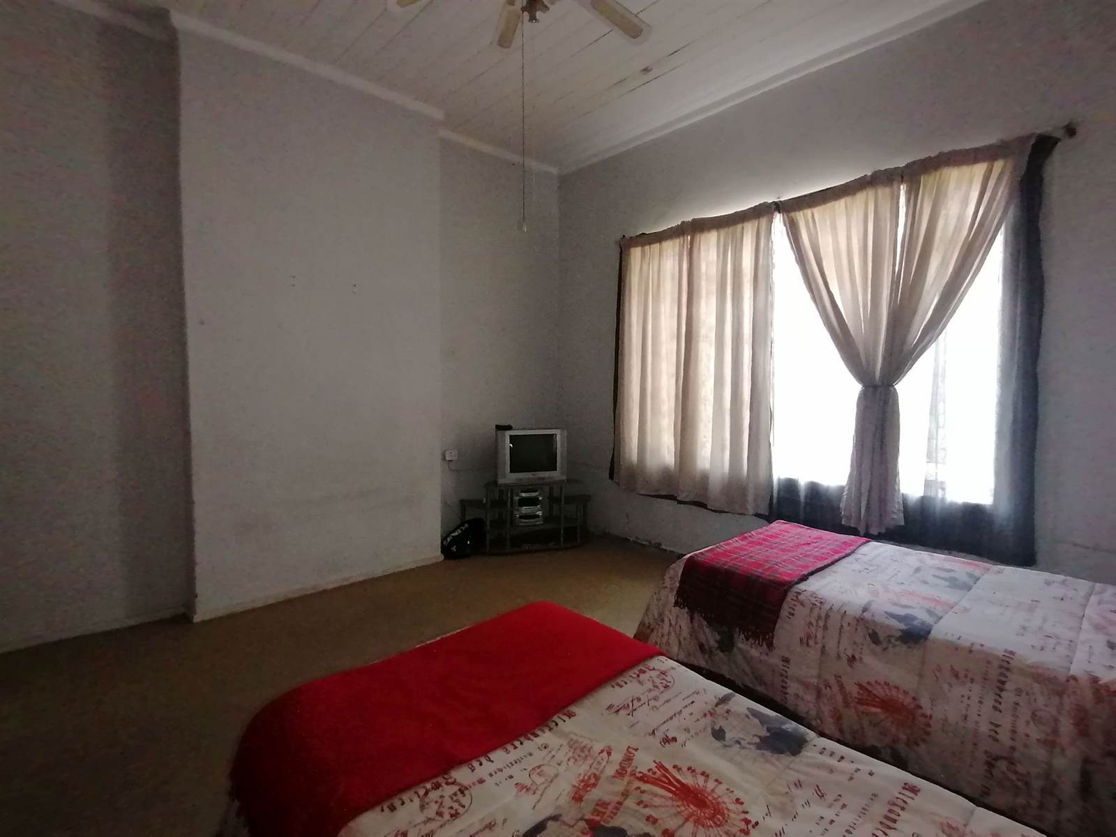 3 Bed House in Harrismith photo number 25