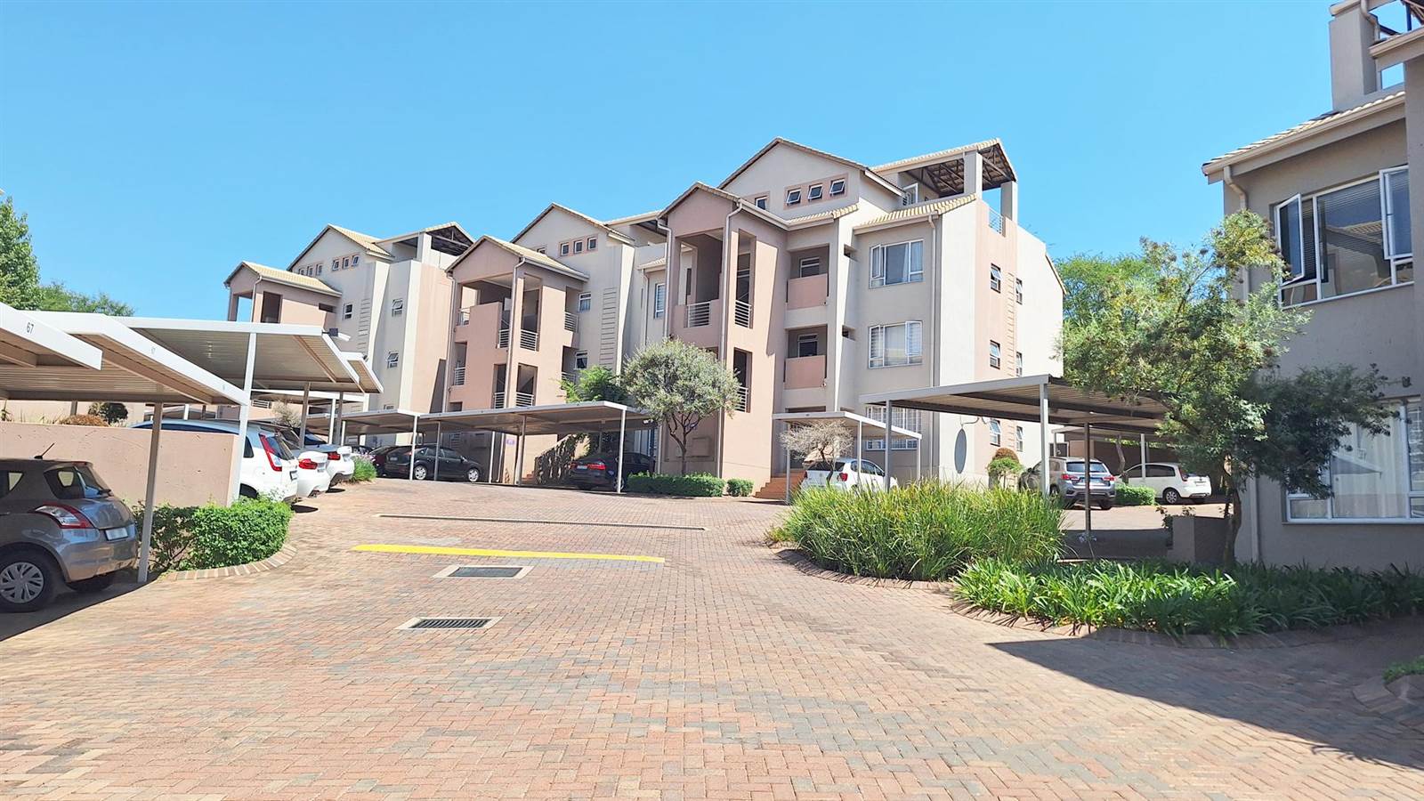 2 Bed Apartment in Bryanston photo number 26