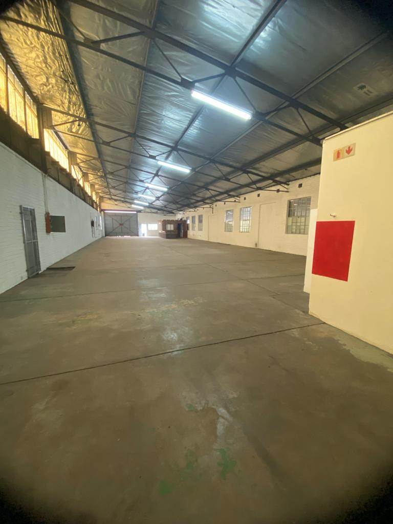 430  m² Industrial space in Vintonia photo number 1