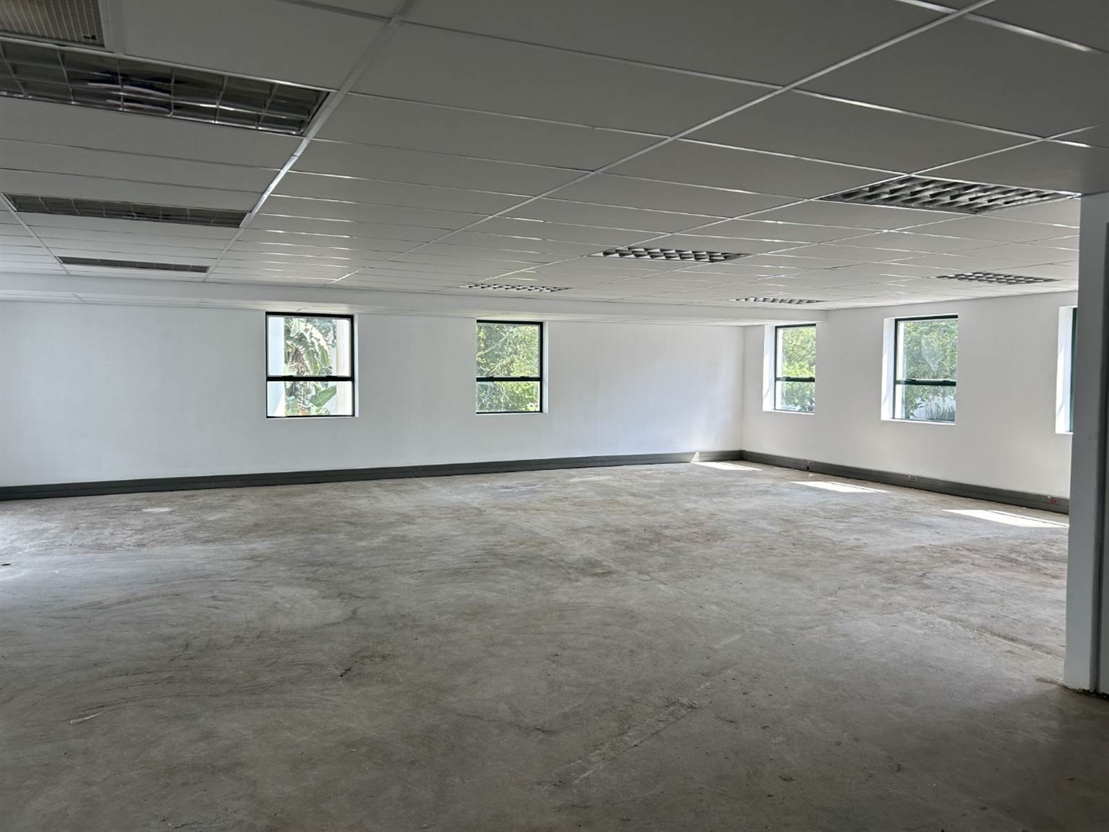 738  m² Commercial space in Woodmead photo number 3