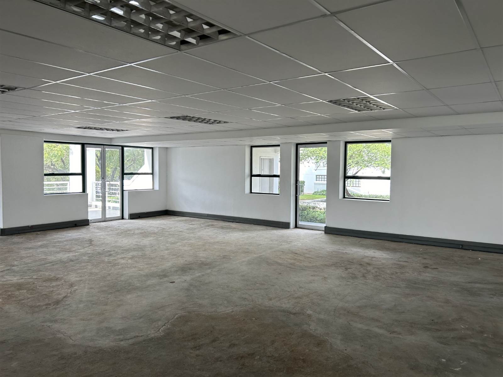 738  m² Commercial space in Woodmead photo number 8