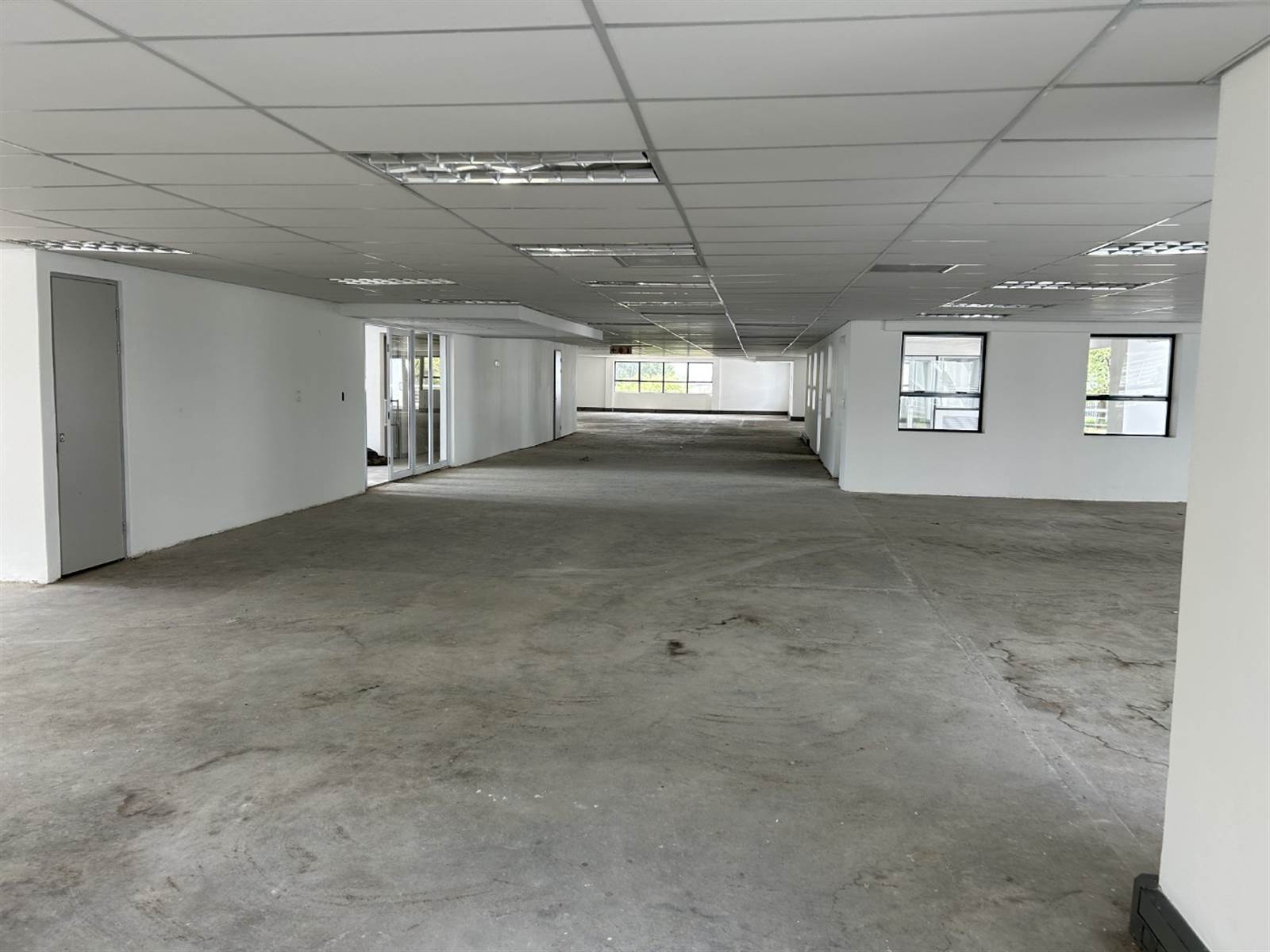 738  m² Commercial space in Woodmead photo number 5