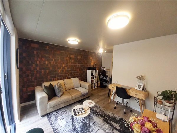 1 Bedroom Flat