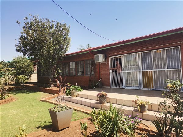 4 Bed House in Wespark