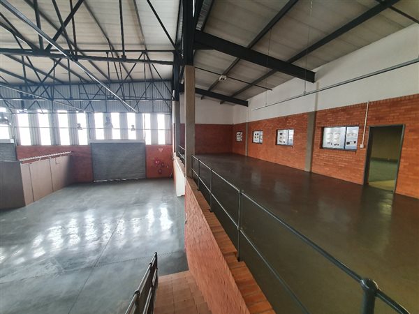 1 871  m² Industrial space