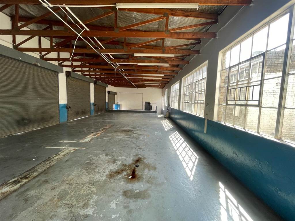 500  m² Industrial space in Ferndale photo number 5