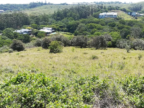 1617 m² Land available in Simbithi Estate