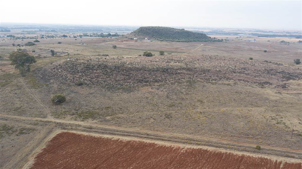 24.3 ha Land available in Bloemfontein Rural photo number 14
