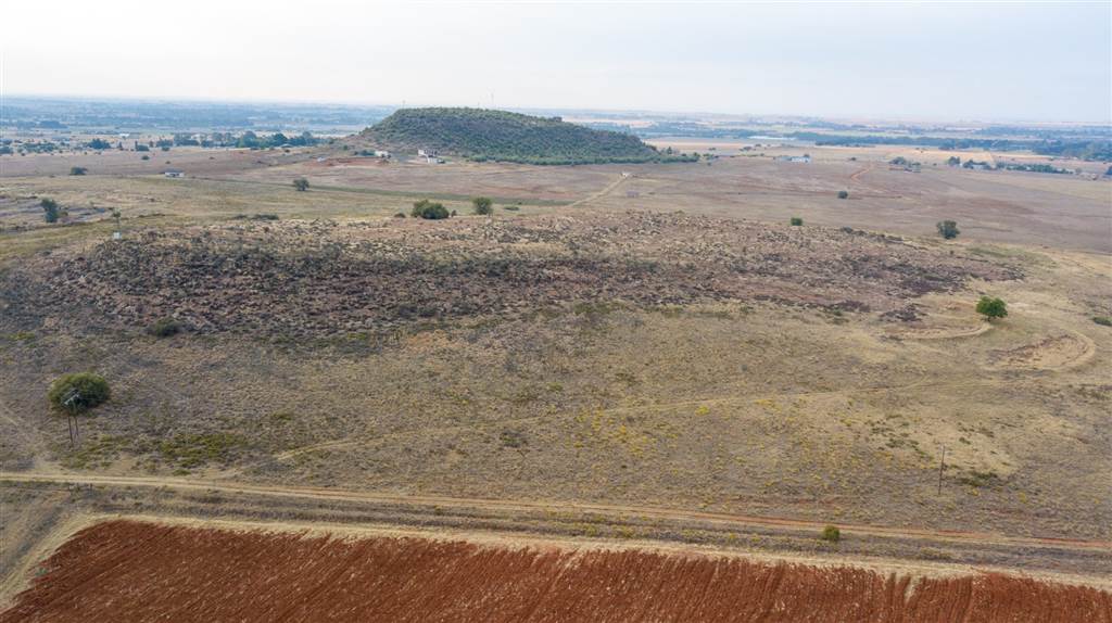 24.3 ha Land available in Bloemfontein Rural photo number 15