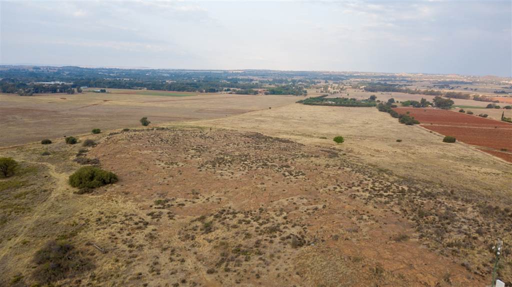 24.3 ha Land available in Bloemfontein Rural photo number 10