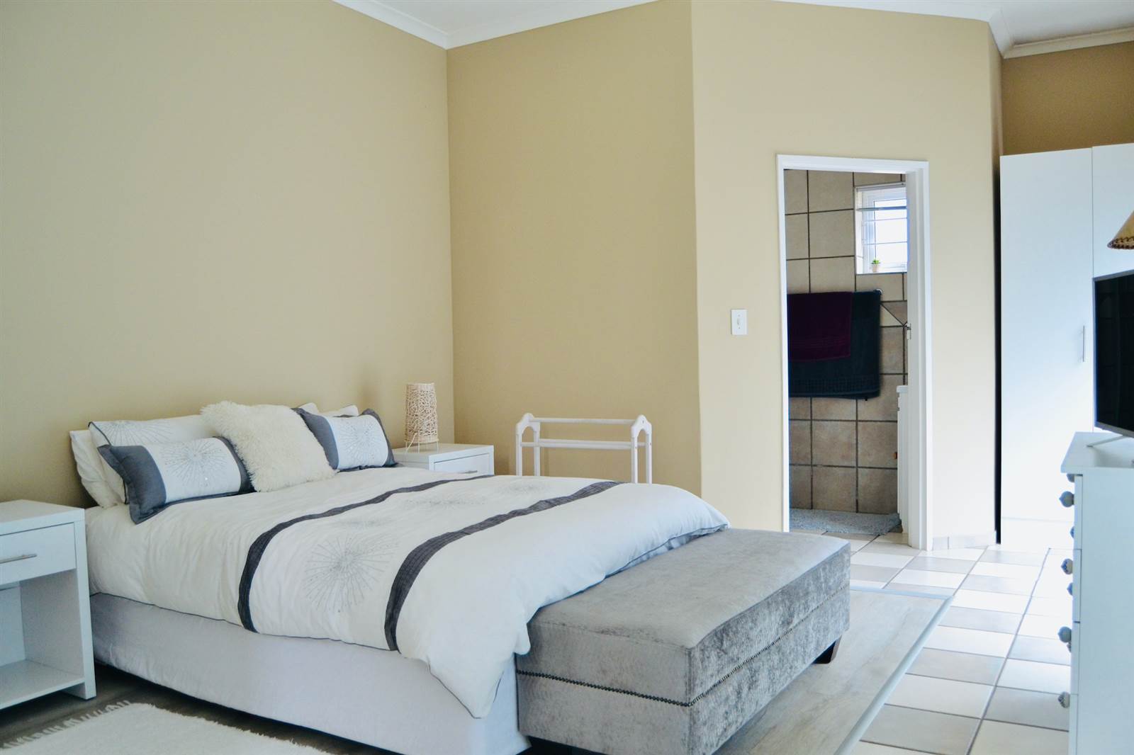 2 Bed House in Myburgh Park photo number 15
